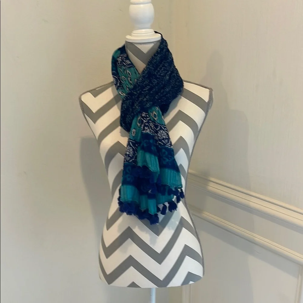 Stunning Blue & Teal Women's Patterned Fashion Scarf Wrap With Tassels One Size